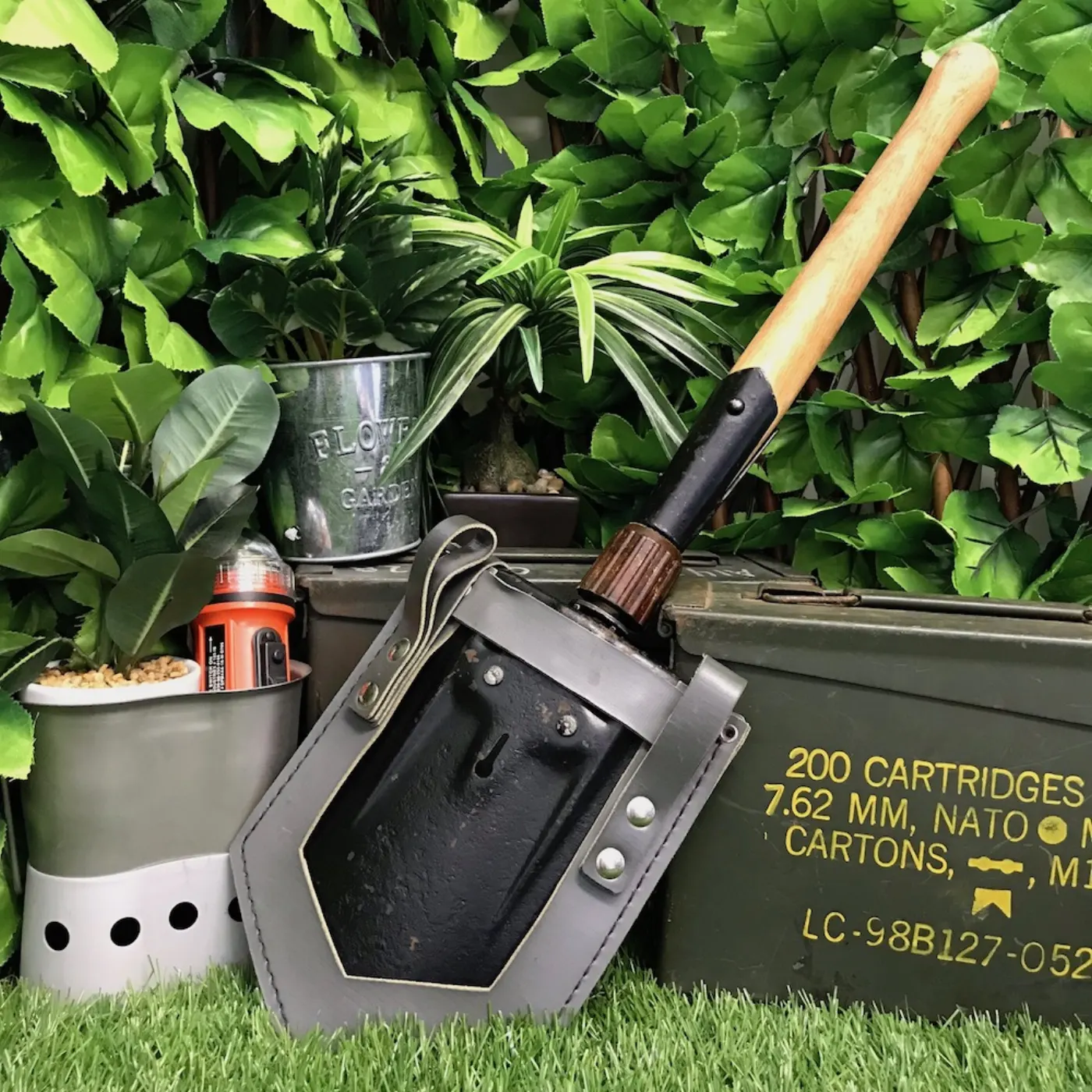 二つ折り畳 スコップ カバー付き 中古品 記録写真6